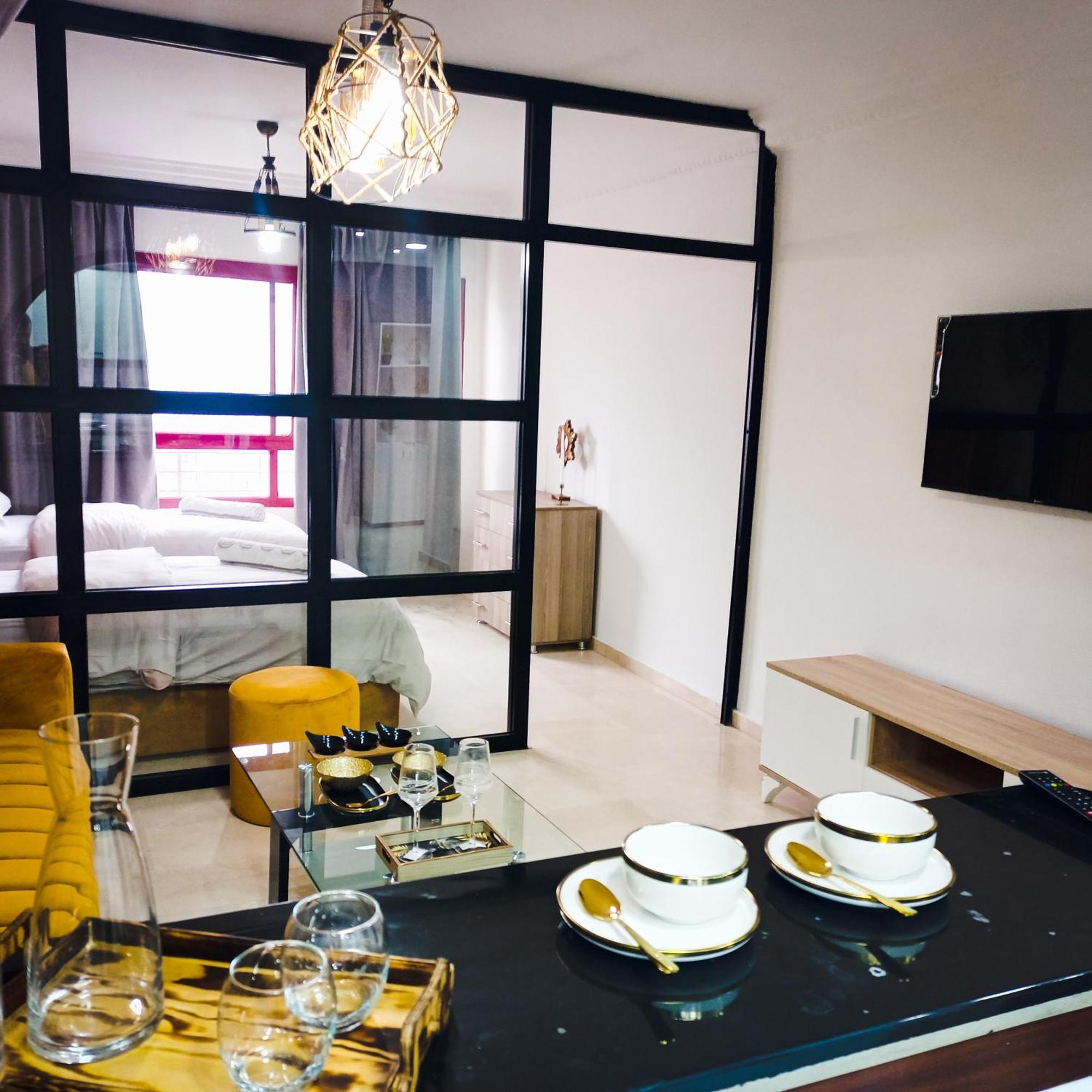 Nouveau Appartement Au Plein Centre Ville En Face Hilton & La Gare De Train Tgv M2 Tanger Kültér fotó