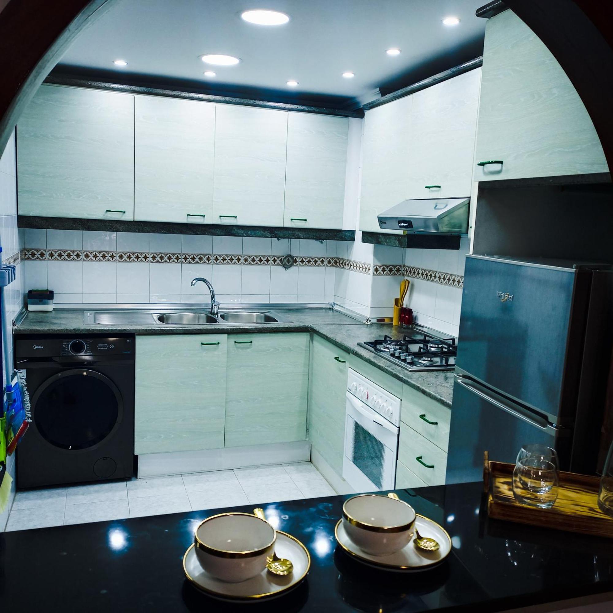 Nouveau Appartement Au Plein Centre Ville En Face Hilton & La Gare De Train Tgv M2 Tanger Kültér fotó